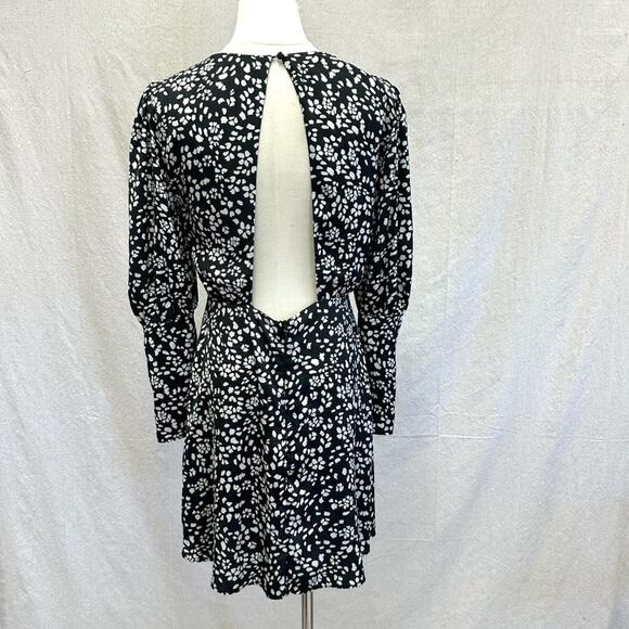 Topshop Austin Black Floral Mini Dress Bishop Sleeve Open Back
 size 6 - Picture 3 of 16